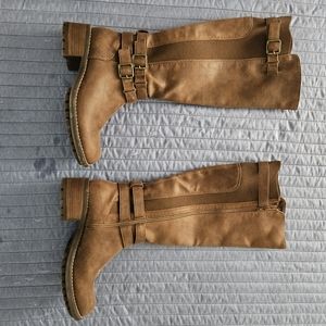 Crown Vintage Boots